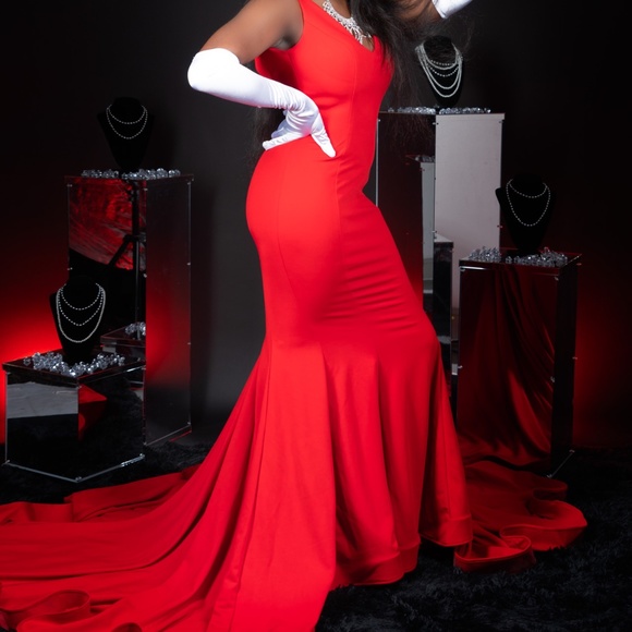 Red Mermaid Formal/Prom Dress - Picture 1 of 2